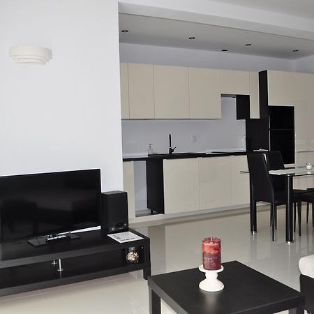 Apartament Scorpion Modlin Czosnów Exteriör bild
