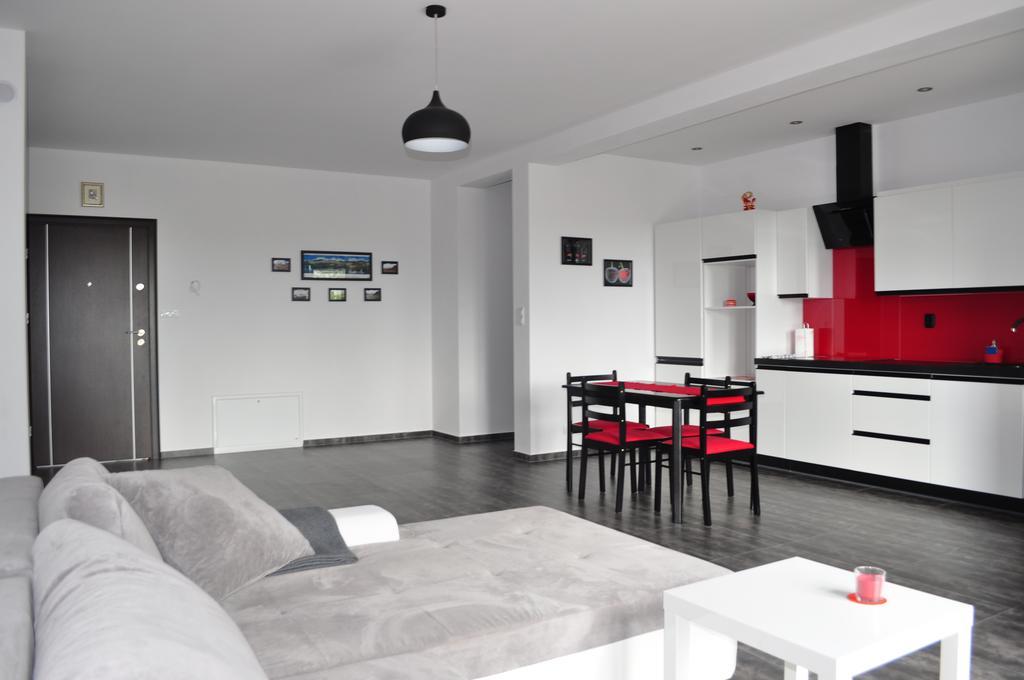 Apartament Scorpion Modlin Czosnów Exteriör bild
