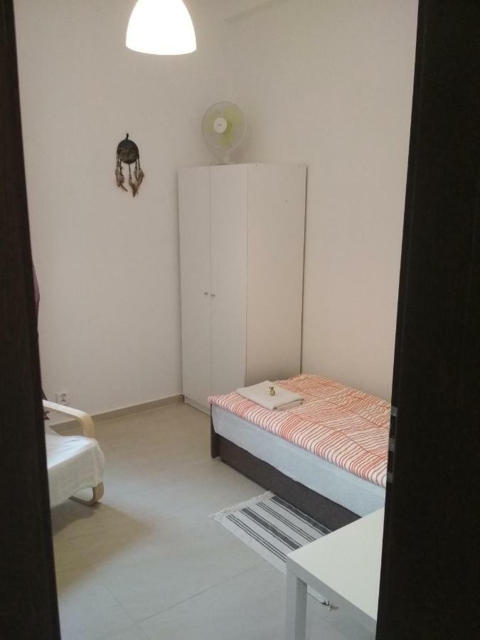 Apartament Scorpion Modlin Czosnów Exteriör bild