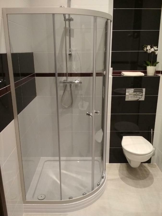 Apartament Scorpion Modlin Czosnów Exteriör bild